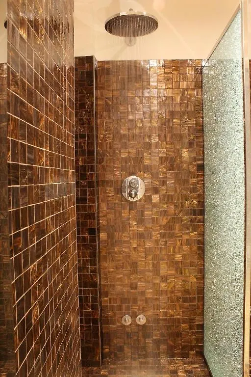 Hotel Aquila D'Oro ミザーノ・アドリアーティコ